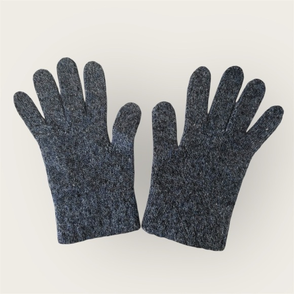 Accessories - Dark Gray woven knit Wool winter gloves unisex women’s small medium like new